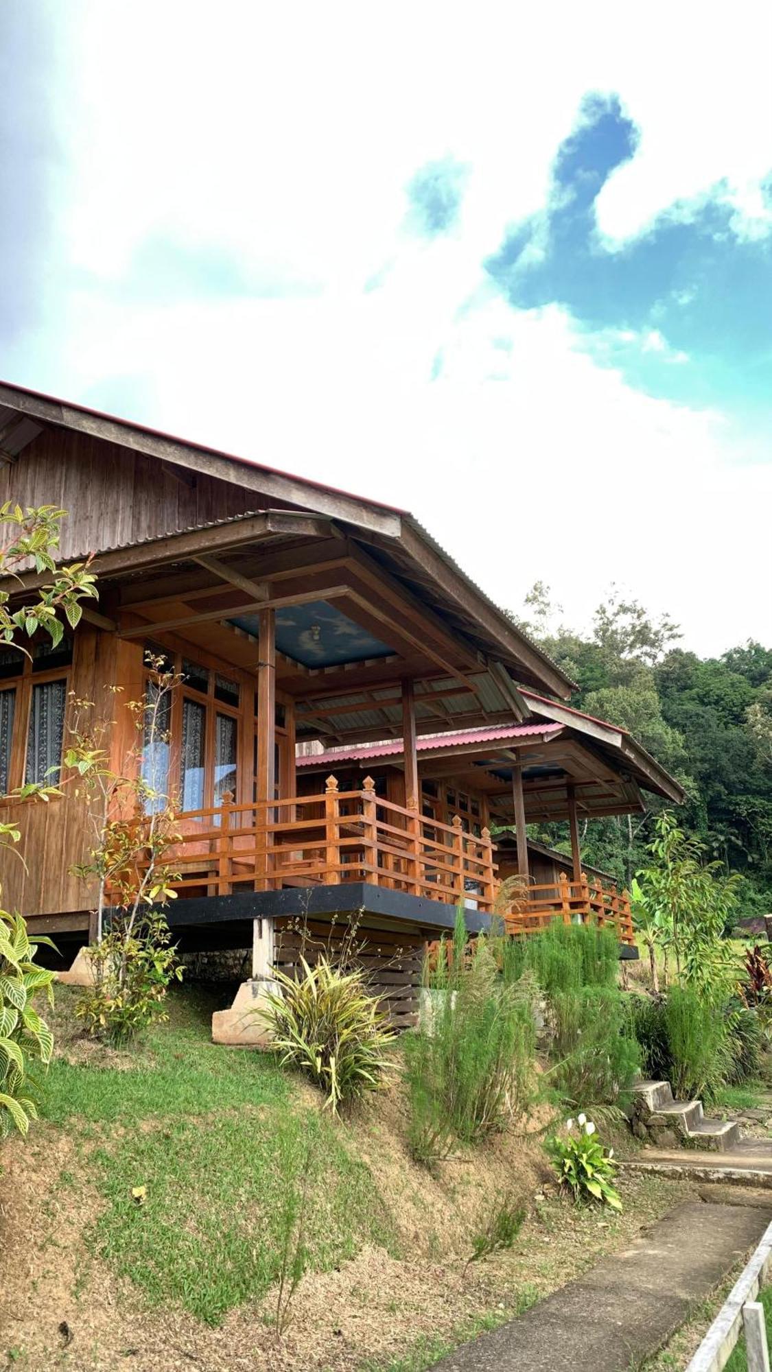 Maninjau Bagoes View Cottages מראה חיצוני תמונה