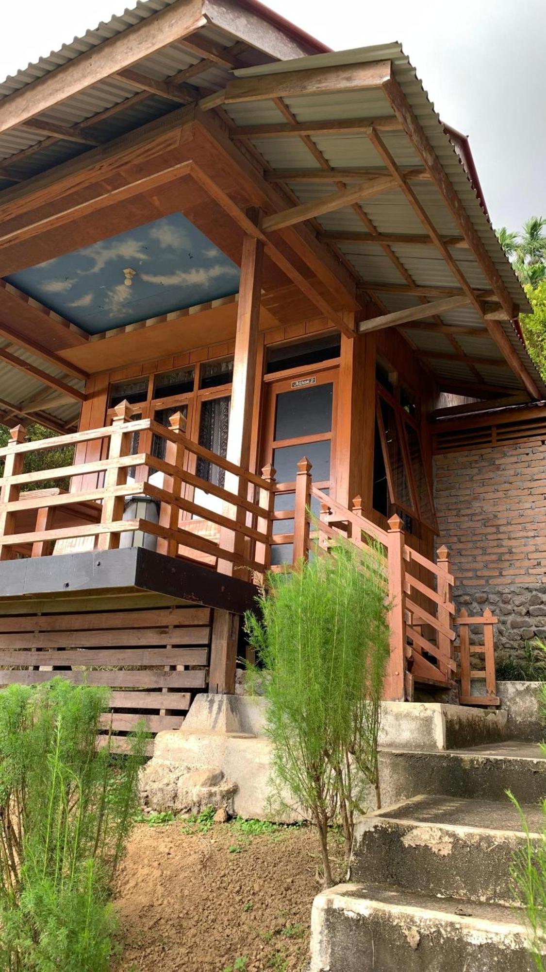 Maninjau Bagoes View Cottages מראה חיצוני תמונה
