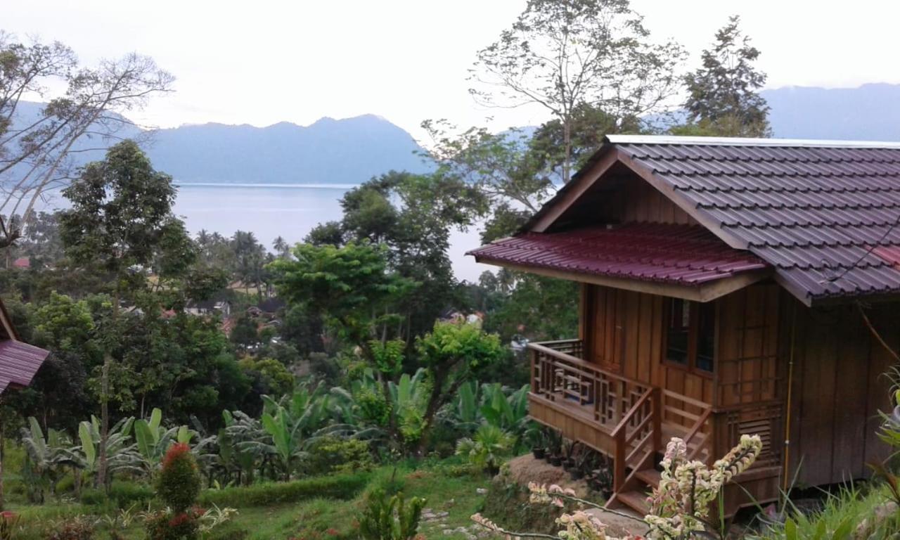 Maninjau Bagoes View Cottages מראה חיצוני תמונה