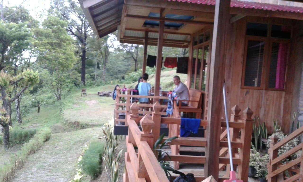 Maninjau Bagoes View Cottages מראה חיצוני תמונה